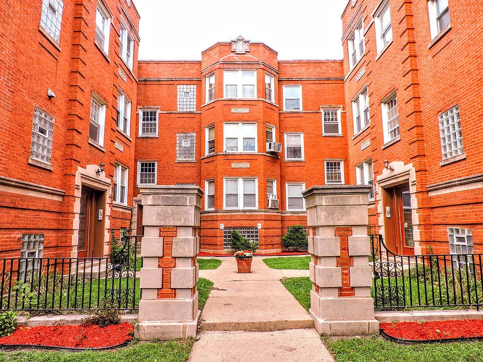 1st image of 2300 W Granville Ave APT 3N