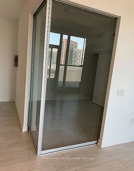 270 Dufferin St #501 — Photo 6