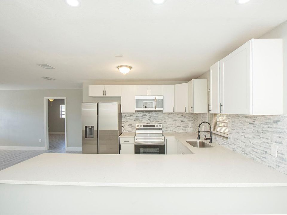 1st image of 7045 Hammock Way