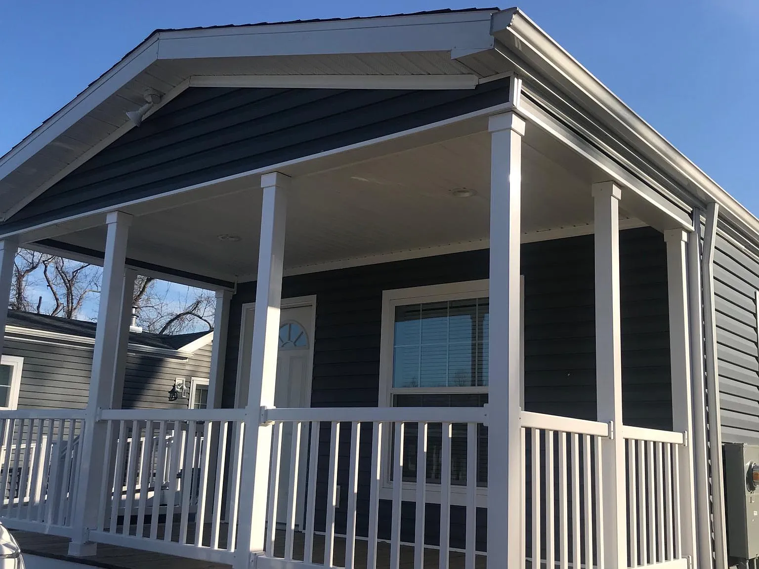 1 bed, 740 sqft, $1,050 — Photo 1