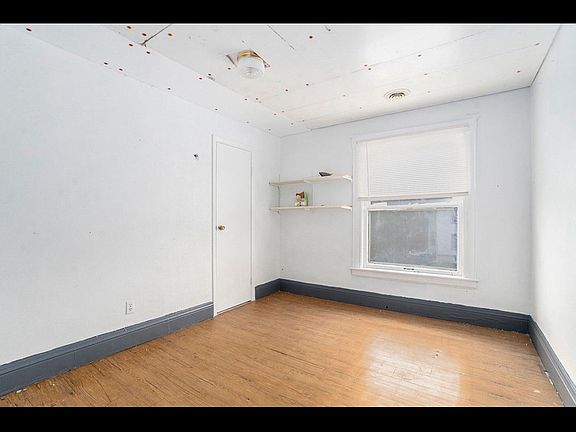 5th image of 1317 James St #2