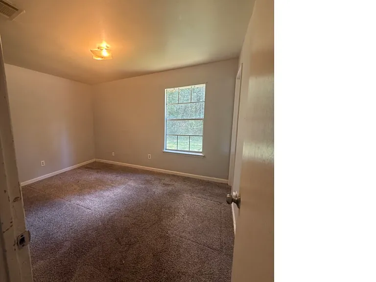 5701 Scotland Rd — Photo 16