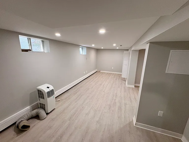 287 Logan Ave #1 — Photo 5