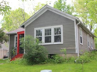 1014 E Market St, Iowa City, IA 52245