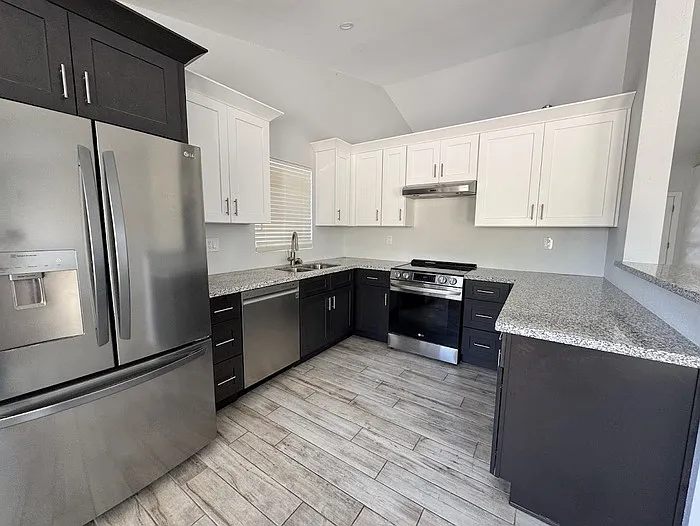 1010 W Sequoia Dr — Photo 7