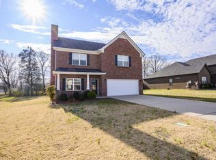 1015 Pinnacle Hills Dr, Murfreesboro, TN 37128