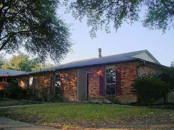 2nd image of 3109 Esquire Ln