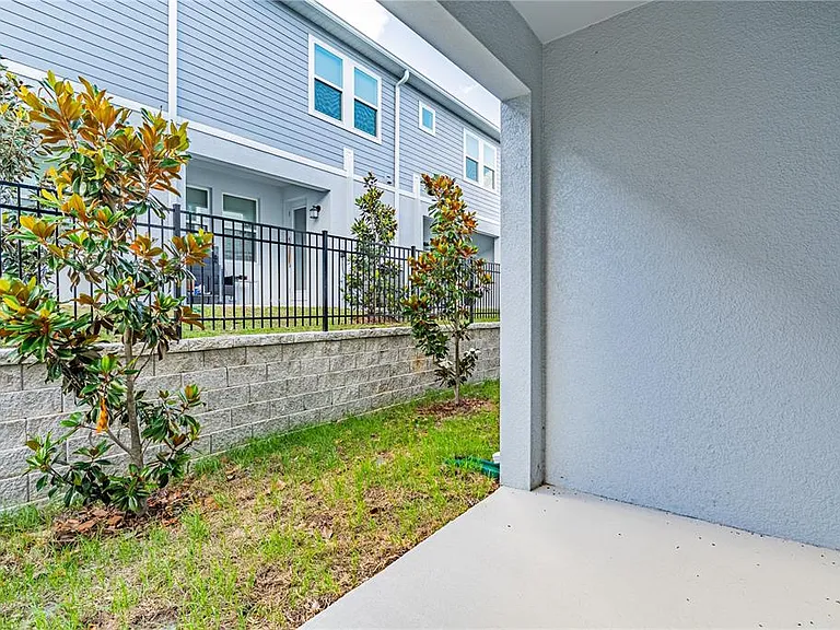 3143 Kurtz Ter — Photo 5
