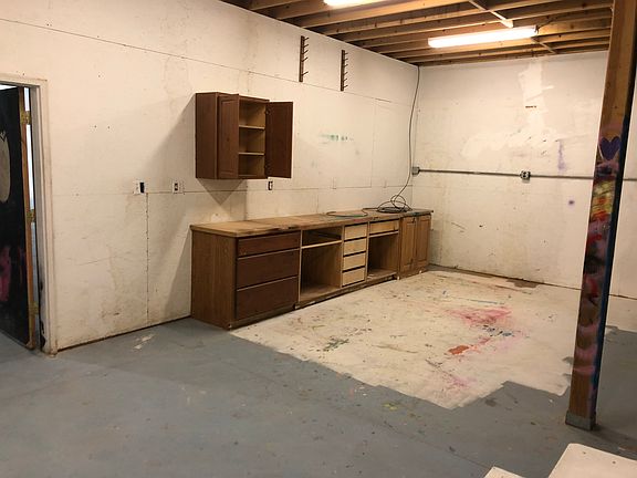 2nd image of 1900 Main St Unit 2