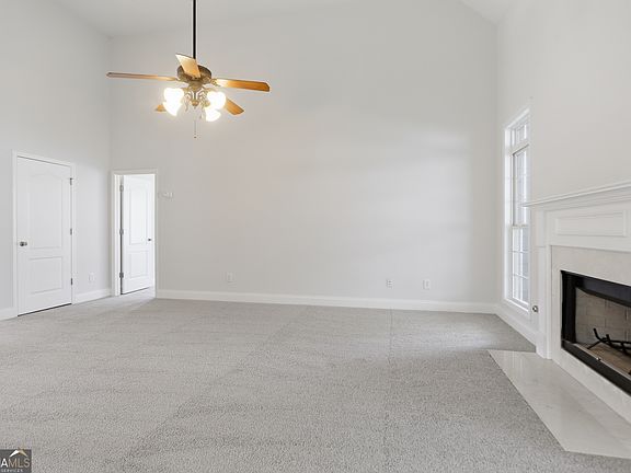 5th image of 301 S Fortune Way