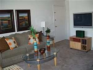 1st image of 4152 Geraldine Ave APT 1