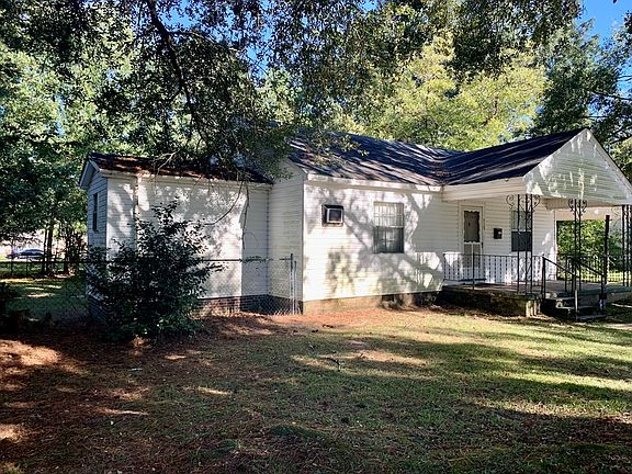 2nd image of 713 Poplar Dr