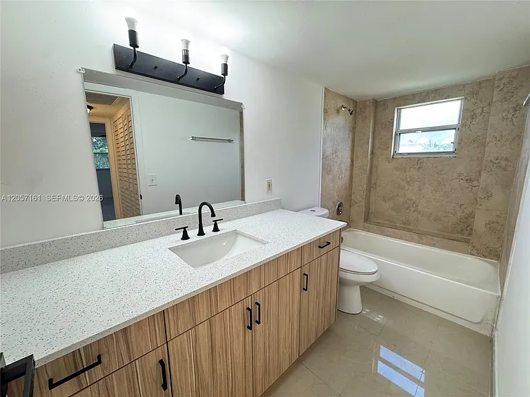 8205 Lake Dr #401 — Photo 10