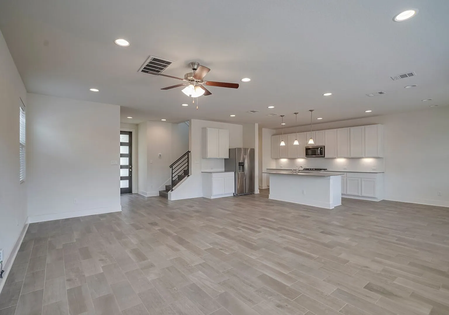 9102 Moonstone Drive Austin, TX 78729 — Photo 4