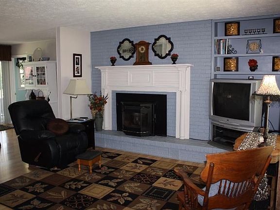 3rd image of 312 John St