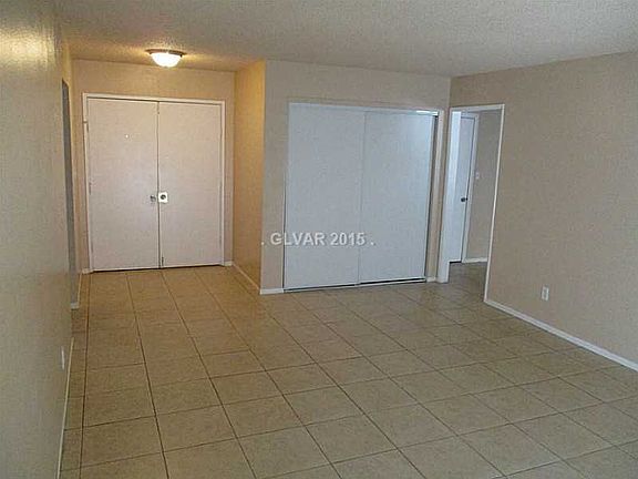 3rd image of 2337 E Hacienda Ave
