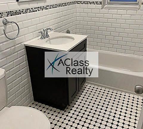 5th image of 3770 63rd St APT 3D