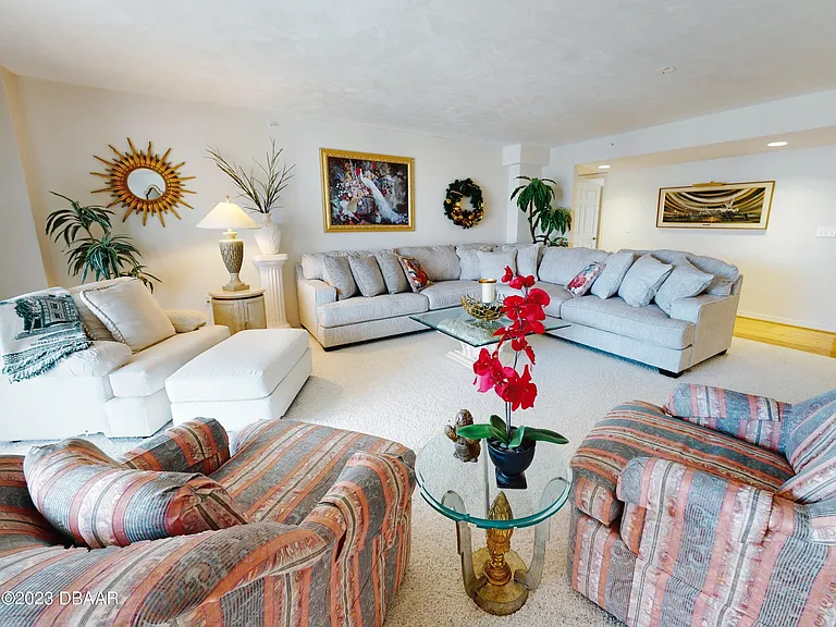1 John Anderson Dr #Penthouse 7 — Photo 31