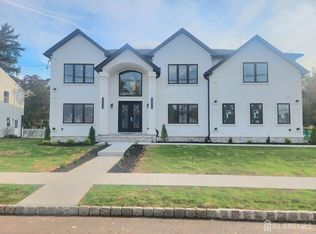 54 Nevsky St, Edison, NJ 08820