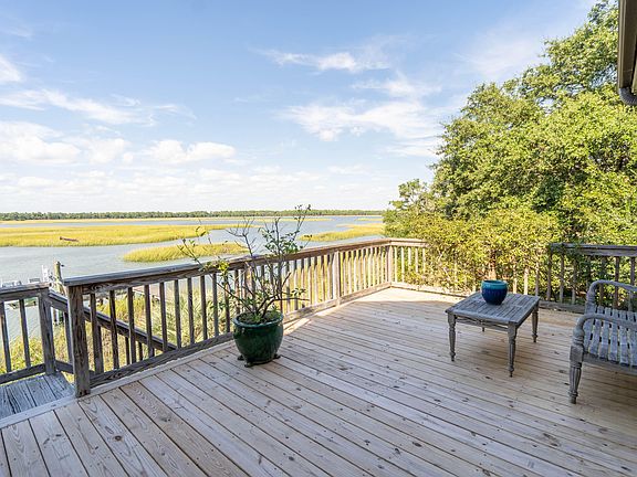 3rd image of 292 Little Oak Island Dr
