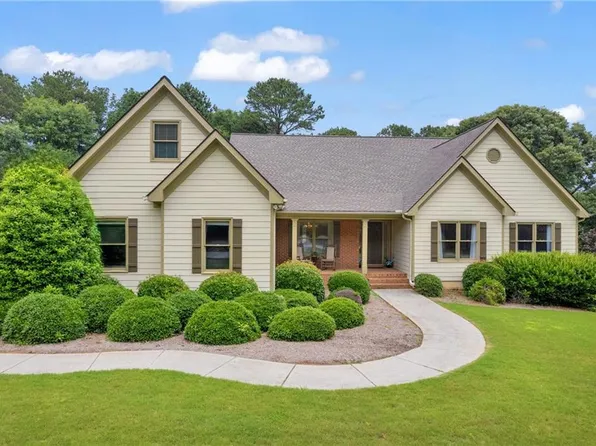 713 Lincoln Dr, Winder, GA 30680
