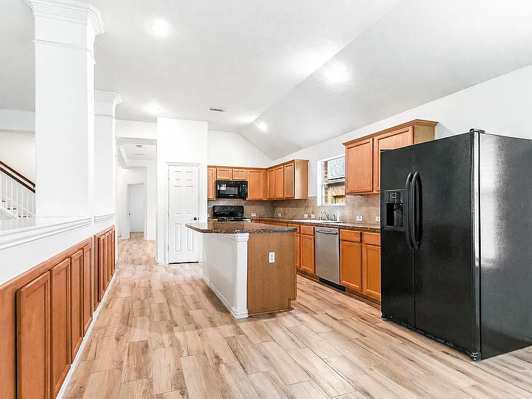 28259 Daystrom Ln — Photo 17