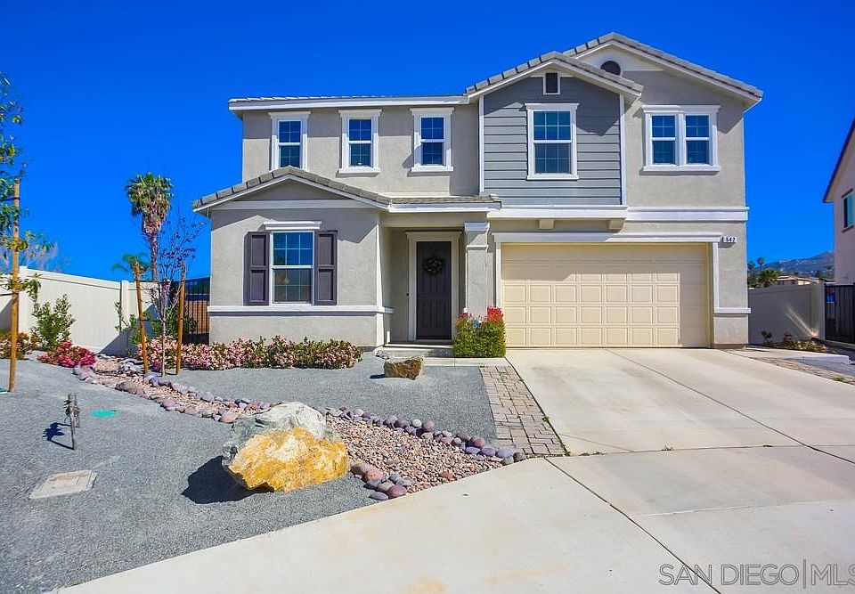 1st image of 542 Bridle Pl