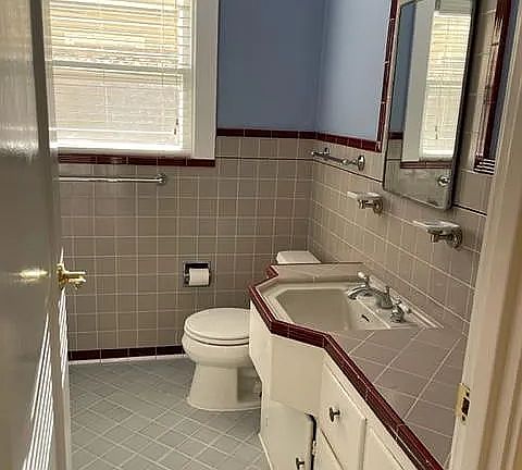 4th image of 339 Manzanita Ave