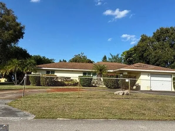 2006 San Diego Ave, Fort Pierce, FL 34946