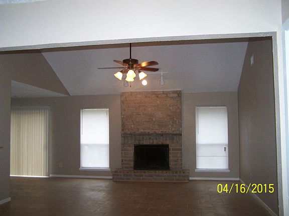 3rd image of 4606 Coody Ln