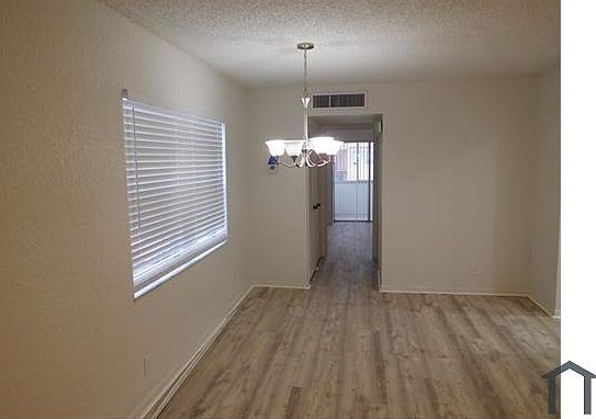 2nd image of 650 Burgundy St N #650