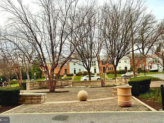 2nd image of 1900 Lyttonsville Rd APT 717