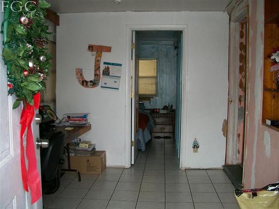 3rd image of 60 W Mariana Ave