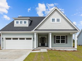 215 Windswept Ln, Beaufort, NC 28516