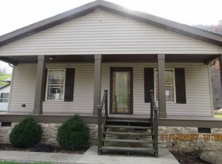 55 Boardtree St, Phelps, KY 41553