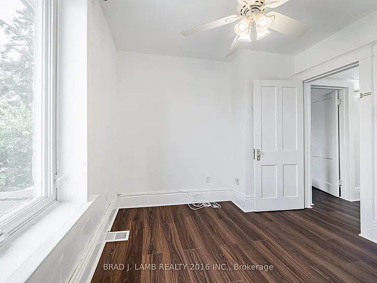 12 Sibley Ave #MAIN AND UPPER — Photo 24