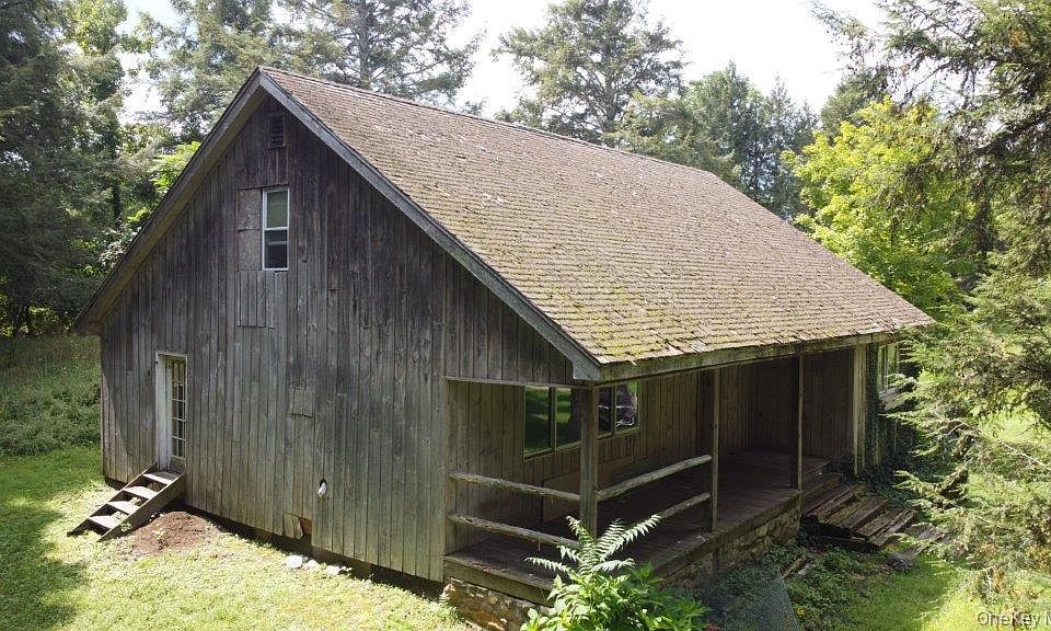 1st image of 122 Weil Road