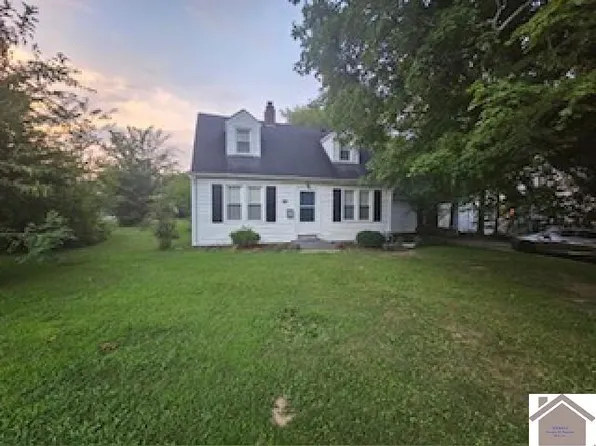 412 N 7th St, Murray, KY 42071