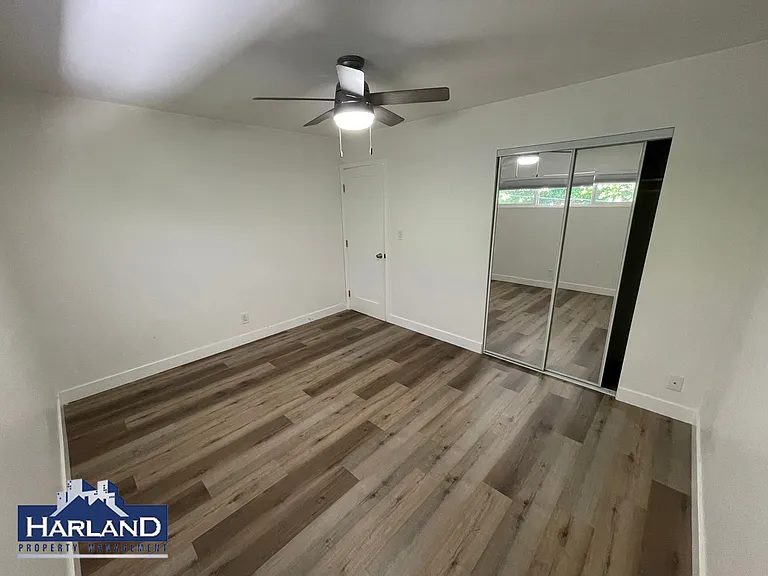 2250-2254 Garnet Ave #2252 — Photo 7