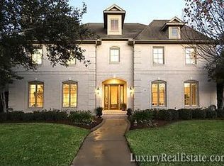 111 Cherrywood St, Bellaire, TX 77401