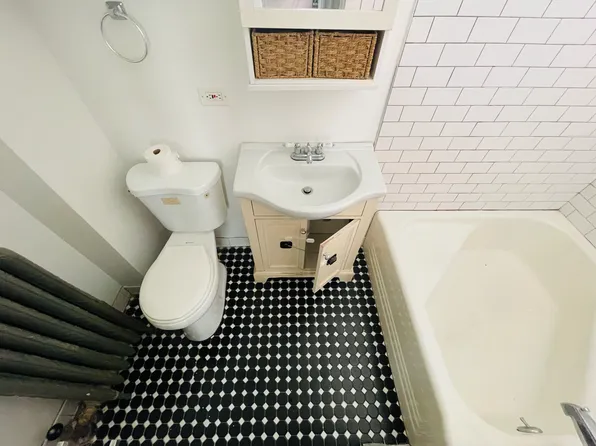 330 Van Duzer Street image 13 of 27