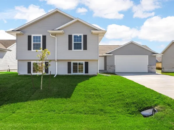842 Indigo Dr, Palo, IA 52324