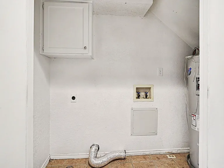 3301 Aurora St #B — Photo 12