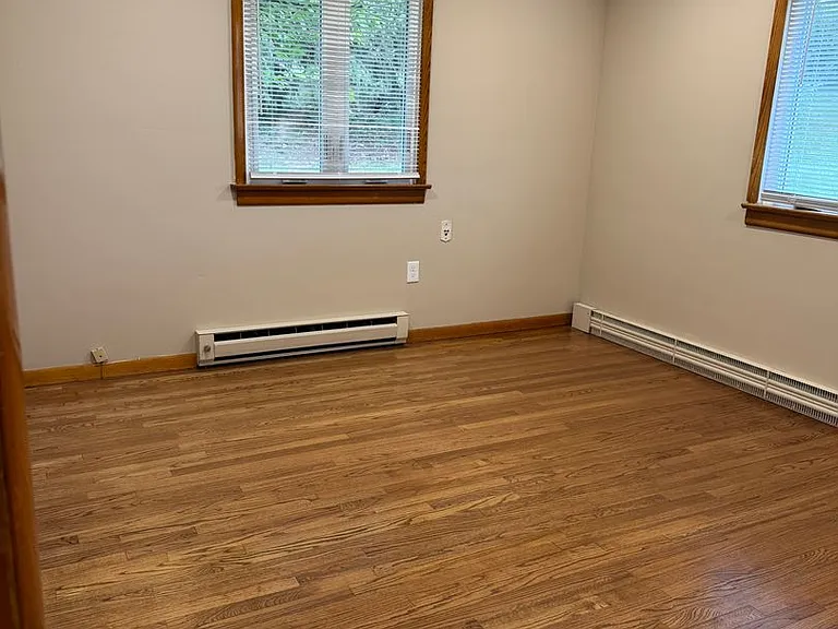 1035 Ridge Ave — Photo 28