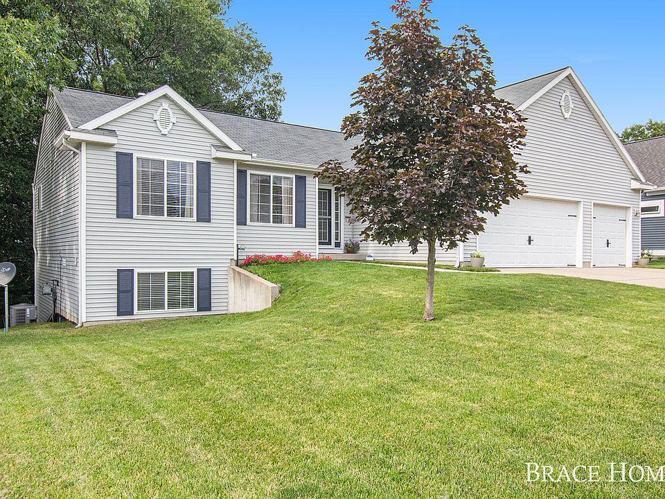 1st image of 1671 Northbend Dr NE