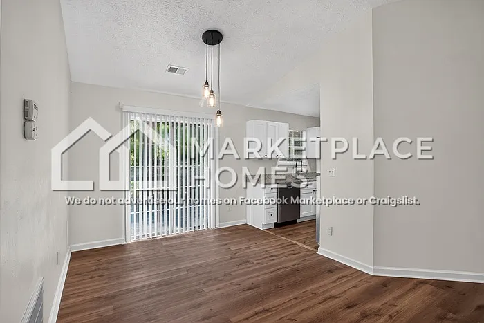 1104 Bonita Cir — Photo 9