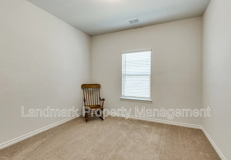 672 Harris Ridge Dr — Photo 15
