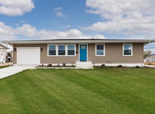 603 Jacolyn Dr NW, Cedar Rapids, IA 52405
