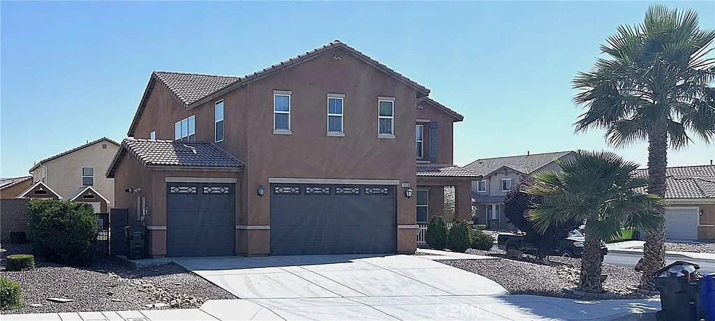 5 bed, 4.5 bath, 3177 sqft, $3,150 — Photo 3