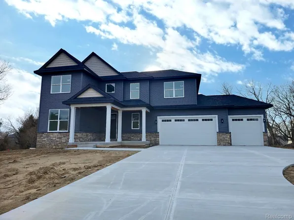 16344 Shadow Ln, Linden, MI 48451